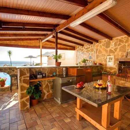 Villa Thalassa Thea Paramonas (Corfu)